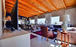 8 Bedroom House For Sale in Mile 4 Extension 1, Swakopmund