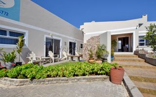 8 Bedroom House For Sale in Mile 4 Extension 1, Swakopmund