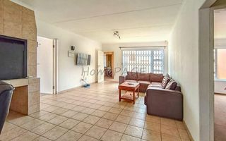 3 Bedroom House For Sale in Meersig
