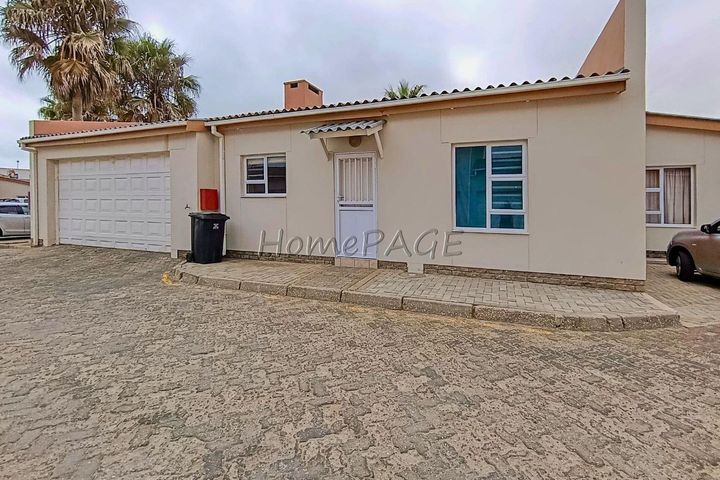 3 Bedroom House For Sale in Meersig