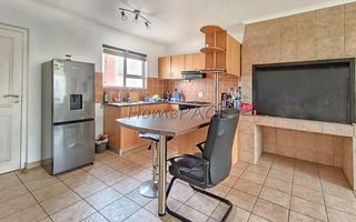 3 Bedroom House For Sale in Meersig