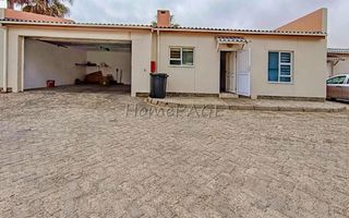 3 Bedroom House For Sale in Meersig