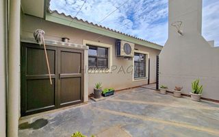 4 Bedroom House For Sale in Walvis Bay Central