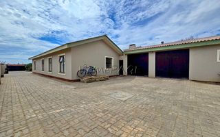 4 Bedroom House For Sale in Walvis Bay Central
