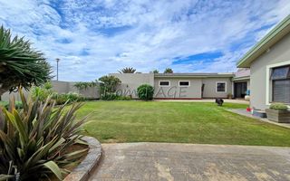 4 Bedroom House For Sale in Walvis Bay Central
