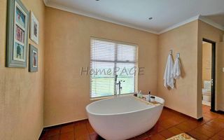 4 Bedroom House For Sale in Walvis Bay Central