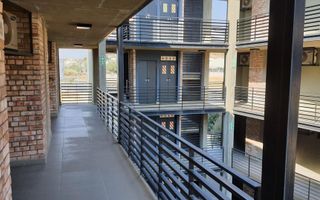 1 Bedroom Apartment / Penthouse To Rent in Windhoek Central,...