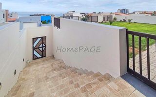 5 Bedroom House For Sale in Dolphin Beach