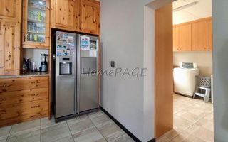 5 Bedroom House For Sale in Dolphin Beach