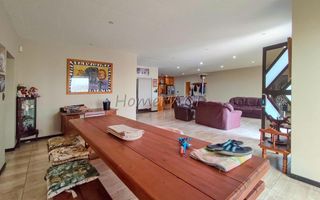 5 Bedroom House For Sale in Dolphin Beach