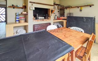 5 Bedroom House For Sale in Dolphin Beach