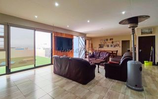 5 Bedroom House For Sale in Dolphin Beach