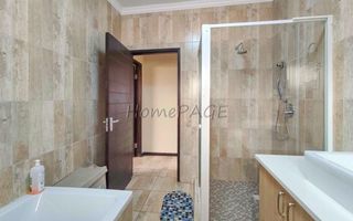 5 Bedroom House For Sale in Dolphin Beach