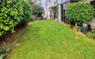 5 Bedroom House For Sale in Dolphin Beach