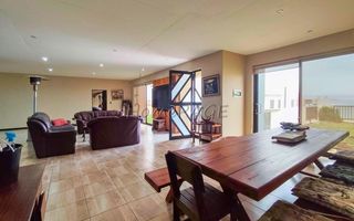 5 Bedroom House For Sale in Dolphin Beach