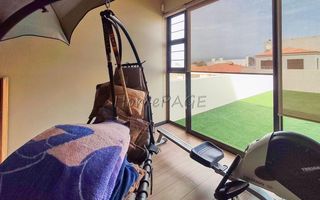 5 Bedroom House For Sale in Dolphin Beach