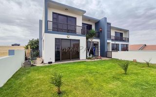 5 Bedroom House For Sale in Dolphin Beach