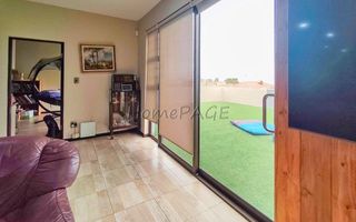 5 Bedroom House For Sale in Dolphin Beach