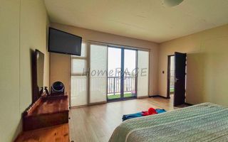 5 Bedroom House For Sale in Dolphin Beach