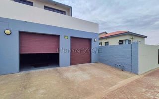 5 Bedroom House For Sale in Dolphin Beach