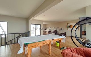 5 Bedroom House For Sale in Dolphin Beach