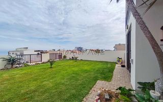 5 Bedroom House For Sale in Dolphin Beach