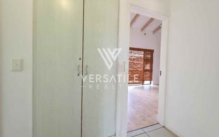 4 Bedroom House For Sale in Long Beach