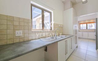 4 Bedroom House For Sale in Long Beach