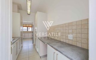 4 Bedroom House For Sale in Long Beach