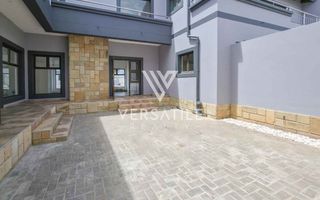 4 Bedroom House For Sale in Long Beach