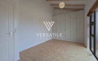 4 Bedroom House For Sale in Long Beach