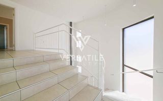 4 Bedroom House For Sale in Long Beach