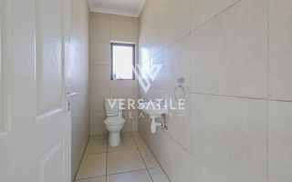 4 Bedroom House For Sale in Long Beach