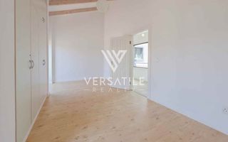 4 Bedroom House For Sale in Long Beach