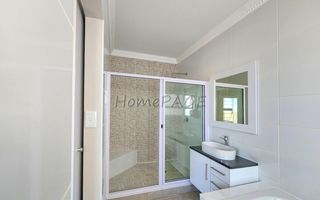 3 Bedroom House For Sale in Henties Bay Central, Henties Bay