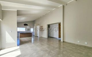 3 Bedroom House For Sale in Henties Bay Central, Henties Bay