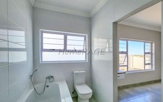 3 Bedroom House For Sale in Henties Bay Central, Henties Bay
