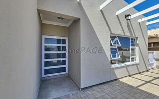 3 Bedroom House For Sale in Henties Bay Central, Henties Bay