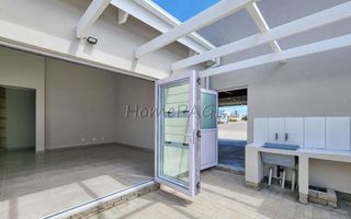 3 Bedroom House For Sale in Henties Bay Central, Henties Bay