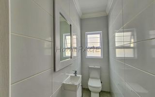 3 Bedroom House For Sale in Henties Bay Central, Henties Bay