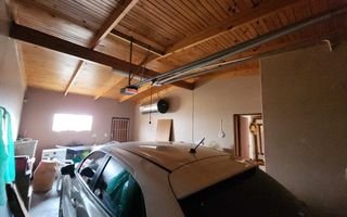 2 Bedroom House For Sale in Henties Bay Central, Henties Bay