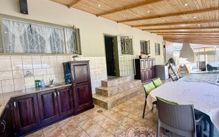 4 Bedroom House For Sale in Olympia, Windhoek