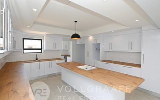 3 Bedroom House For Sale in Mile 4 Extension 1, Swakopmund