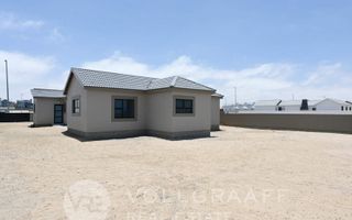 3 Bedroom House For Sale in Mile 4 Extension 1, Swakopmund