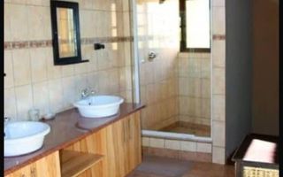 3 Bedroom House For Sale in Rehoboth