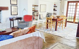 2 Bedroom House To Rent in Lagoon