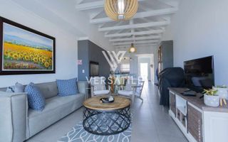 2 Bedroom House To Rent in Dolphin Beach