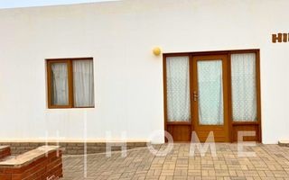 3 Bedroom House For Sale in Henties Bay Central, Henties Bay