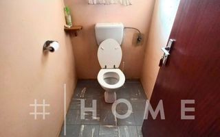 3 Bedroom House For Sale in Henties Bay Central, Henties Bay