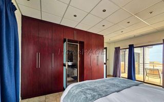 4 Bedroom House For Sale in Long Beach